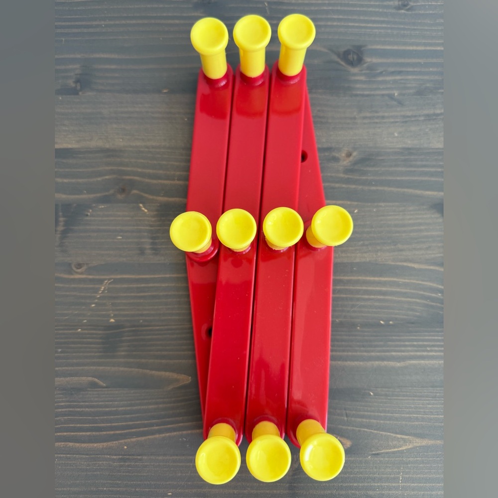 Vintage expanding plastic hangers
